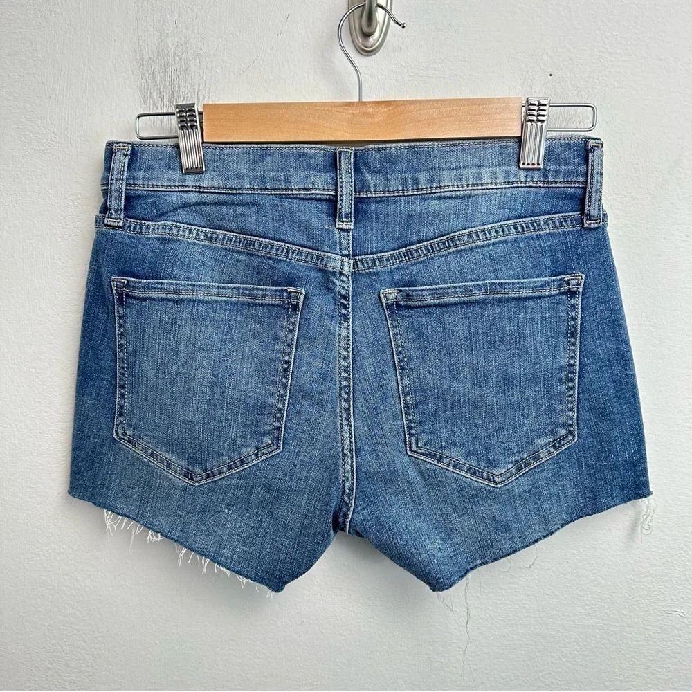 Banana Republic Premium Mid Rise 3.5” Short Size 26 - Picture 2 of 6